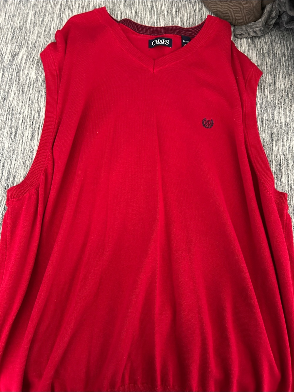 Chaps men’s Red V-Neck Sweater Vest